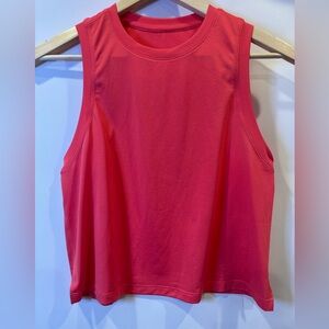 Lululemon Relaxed Fit Tank in Size Small.